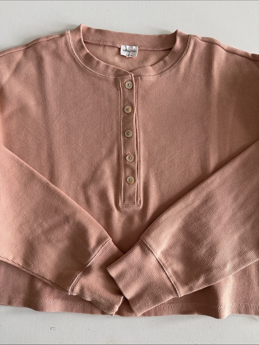 Wilfred Cropped Henley Top in Dusty Peach